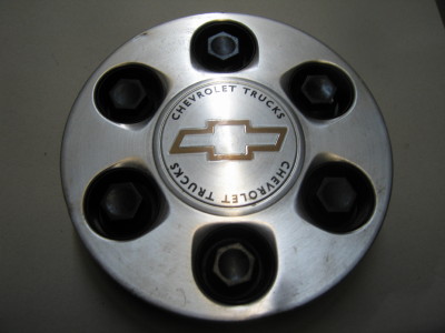thumbnail image 2 of Set Of 4 Matte Silver 6-Lug Wheel Center Caps For Chevy Silverado 1500 / Van – 16" & 17" Wheels (Part #5129C / 15067578) 2 of 3