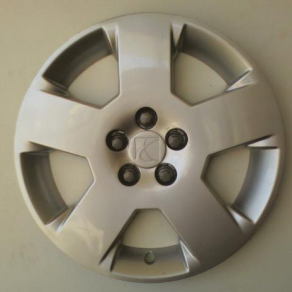 Saturn hubcaps and wheel covers