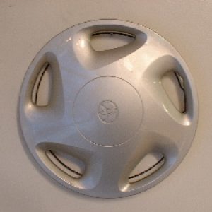 14 toyota hubcaps