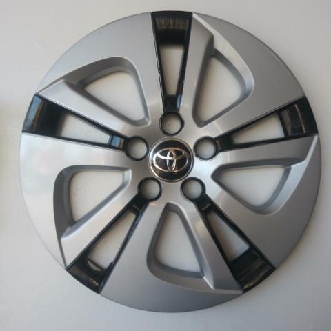 NEW 2016-2018 Toyota PRIUS 15" Silver Black Hubcap Wheelcover