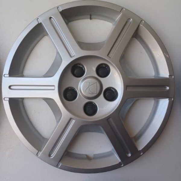 Saturn hubcaps and wheel covers